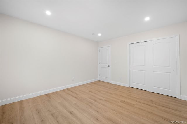 48 Victorian Lane, Medford, NY 11763