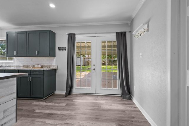 150 Crepe Mrytle, Bridge City, TX 77611