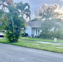 9400 SW 103rd Avenue, Miami, FL 33176