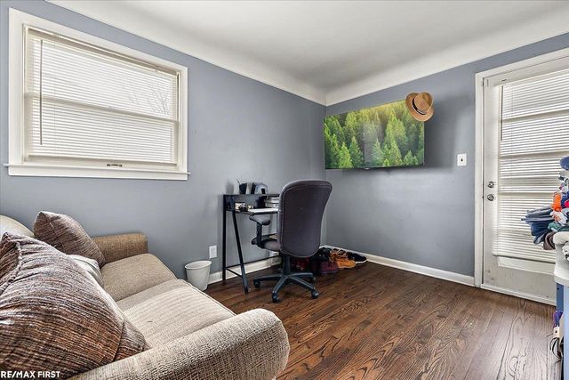 24821 Lambrecht Avenue, Eastpointe, MI 48021