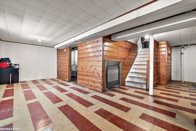 24821 Lambrecht Avenue, Eastpointe, MI 48021