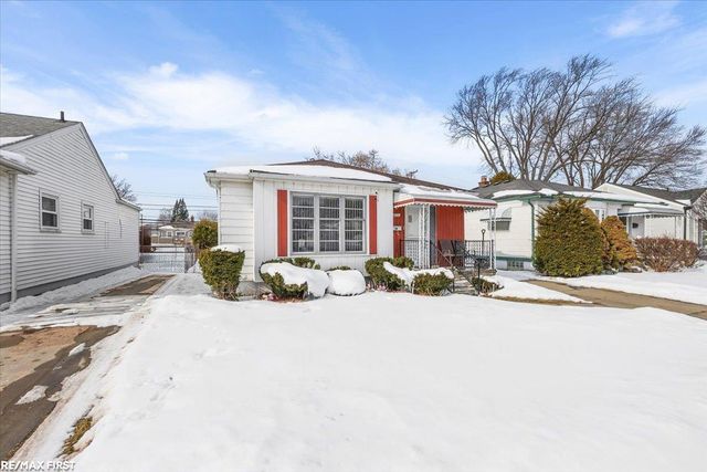 24821 Lambrecht Avenue, Eastpointe, MI 48021