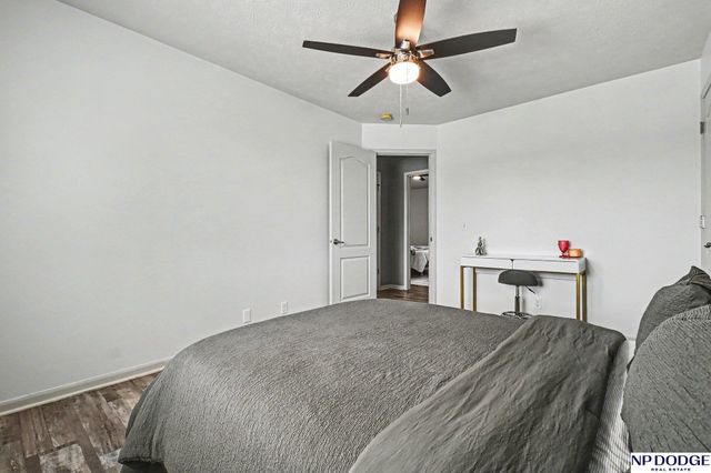 13913 Springview Drive, Bellevue, NE 68133