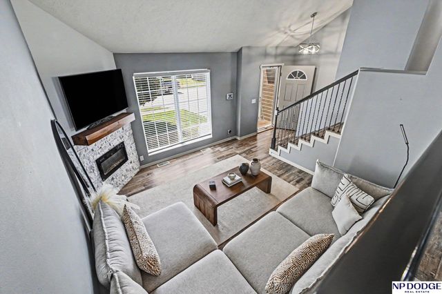 13913 Springview Drive, Bellevue, NE 68133
