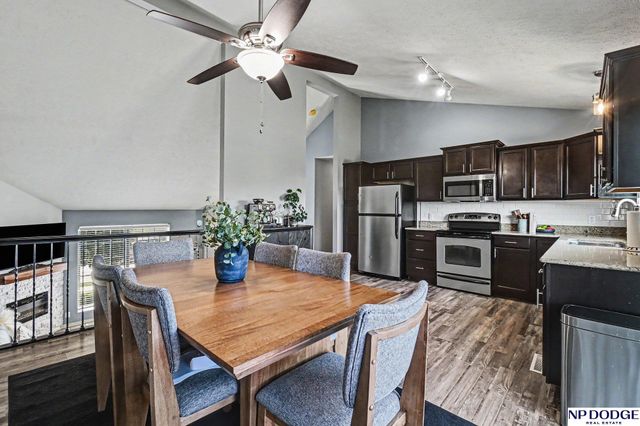 13913 Springview Drive, Bellevue, NE 68133