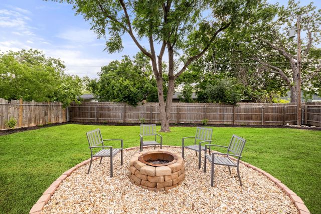 1908 Denfield DR, Round Rock, TX 78664