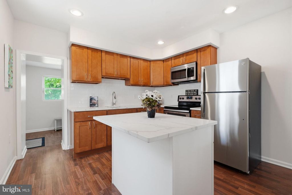 436 LEMONTE ST, PHILADELPHIA, PA 19128 — photo 5