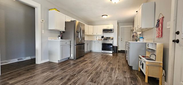 15947 Beaver Dam Road, Brainerd, MN 56401