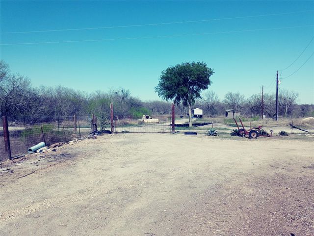 11717 Schriber RD B, Buda, TX 78610