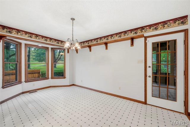 29 Number Six Green Drive A, St Charles, MO 63303