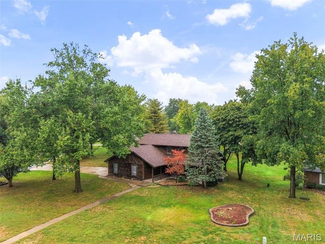 29 Number Six Green Drive A, St Charles, MO 63303