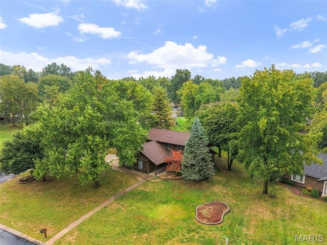 29 Number Six Green Drive A, St Charles, MO 63303