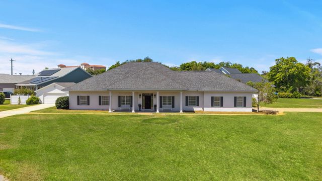 2424 Grand Harbor Drive, Panama City Beach, FL 32408