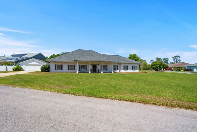 2424 Grand Harbor Drive, Panama City Beach, FL 32408
