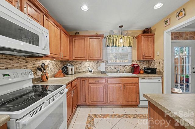 3126 Heathstead Place, Charlotte, NC 28210