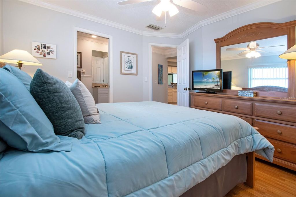 Image 43 of property listing at 4255 GULF DRIVE 229, Holmes Beach, FL 34217