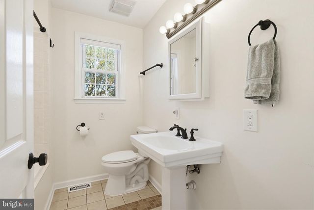 6346 BARNETT AVE, Sykesville, MD 21784
