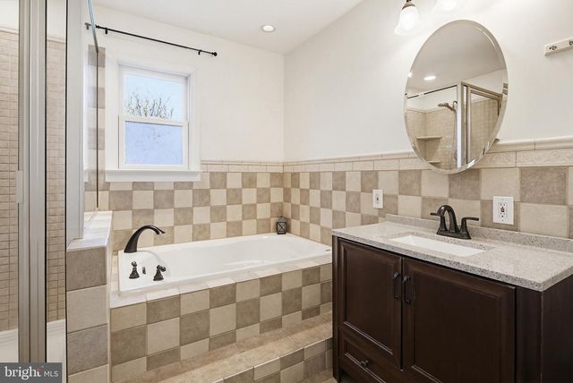 6346 BARNETT AVE, Sykesville, MD 21784