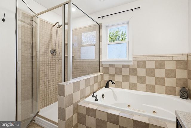 6346 BARNETT AVE, Sykesville, MD 21784