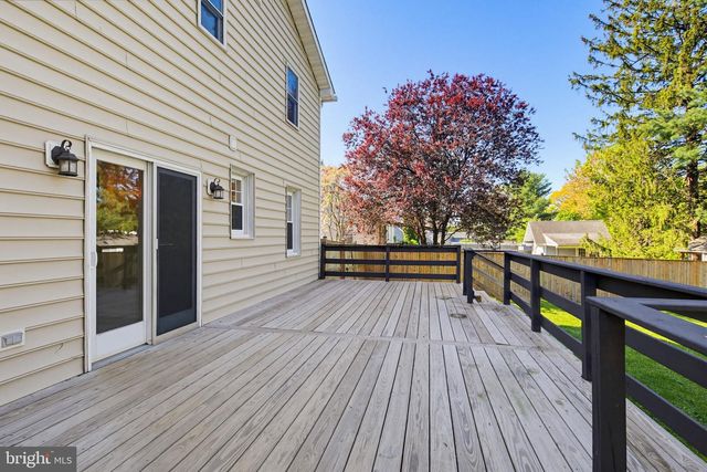 6346 BARNETT AVE, Sykesville, MD 21784