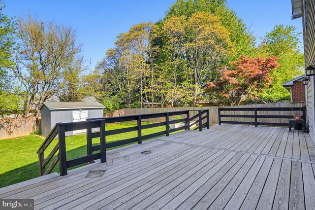 6346 BARNETT AVE, Sykesville, MD 21784