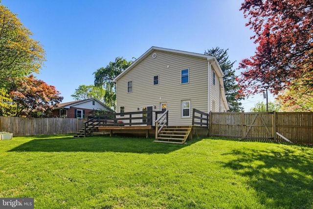 6346 BARNETT AVE, Sykesville, MD 21784