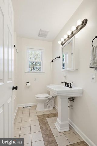 6346 BARNETT AVE, Sykesville, MD 21784