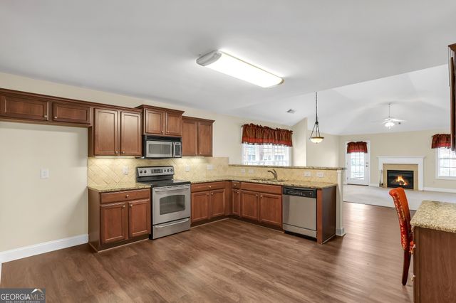 2055 Hickory Station Circle, Snellville, GA 30078