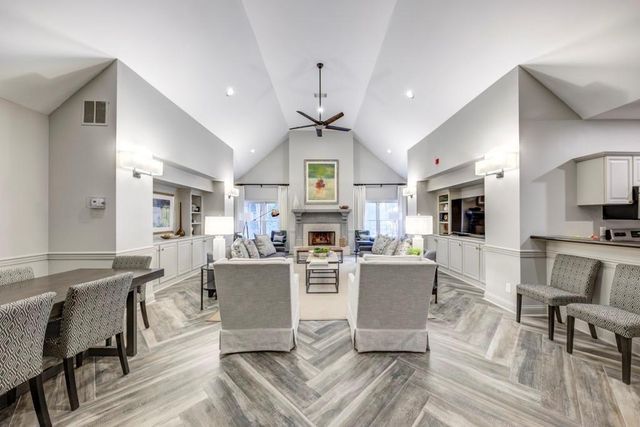 211 Colonial Homes Drive NW 2508, Atlanta, GA 30309