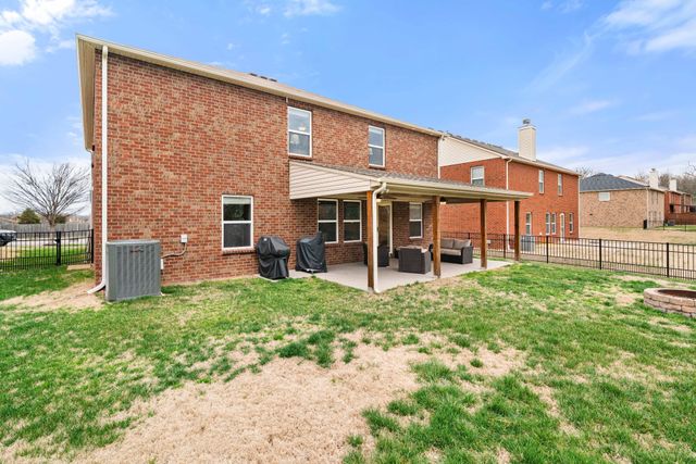 1003 Benwick Rd, Hendersonville, TN 37075