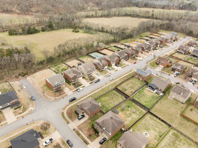 1003 Benwick Rd, Hendersonville, TN 37075