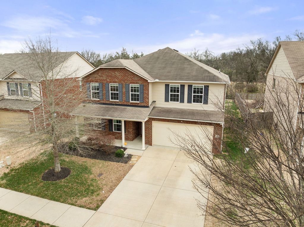 1003 Benwick Rd, Hendersonville, TN 37075