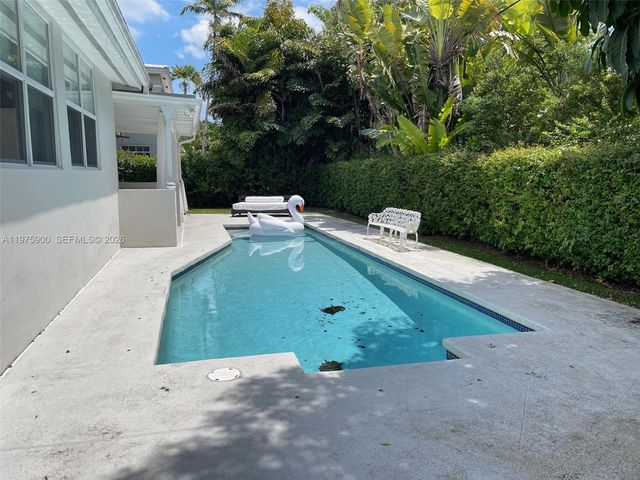 1420 Baracoa Ave, Coral Gables, FL 33146