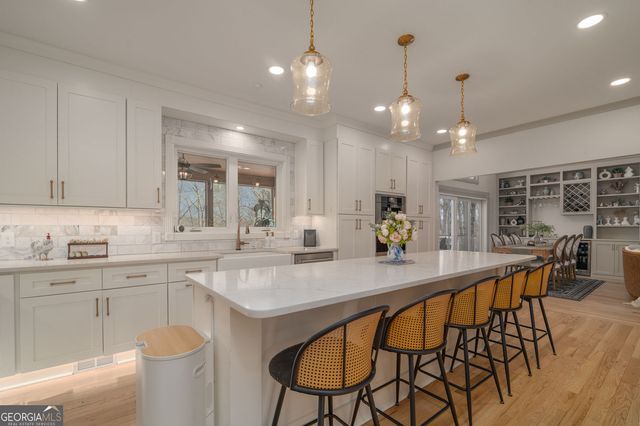 463 E Valley Road NE, Rydal, GA 30171