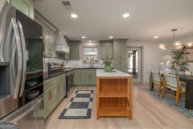 463 E Valley Road NE, Rydal, GA 30171