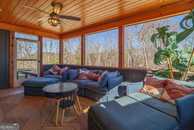 463 E Valley Road NE, Rydal, GA 30171