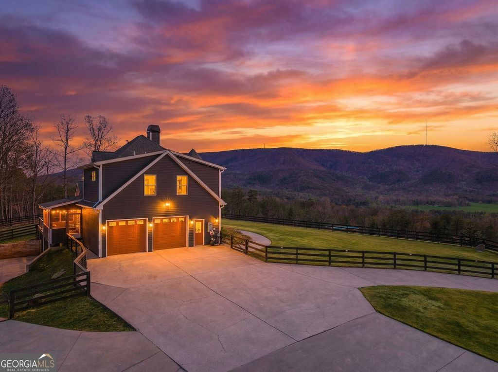 463 E Valley Road NE, Rydal, GA 30171