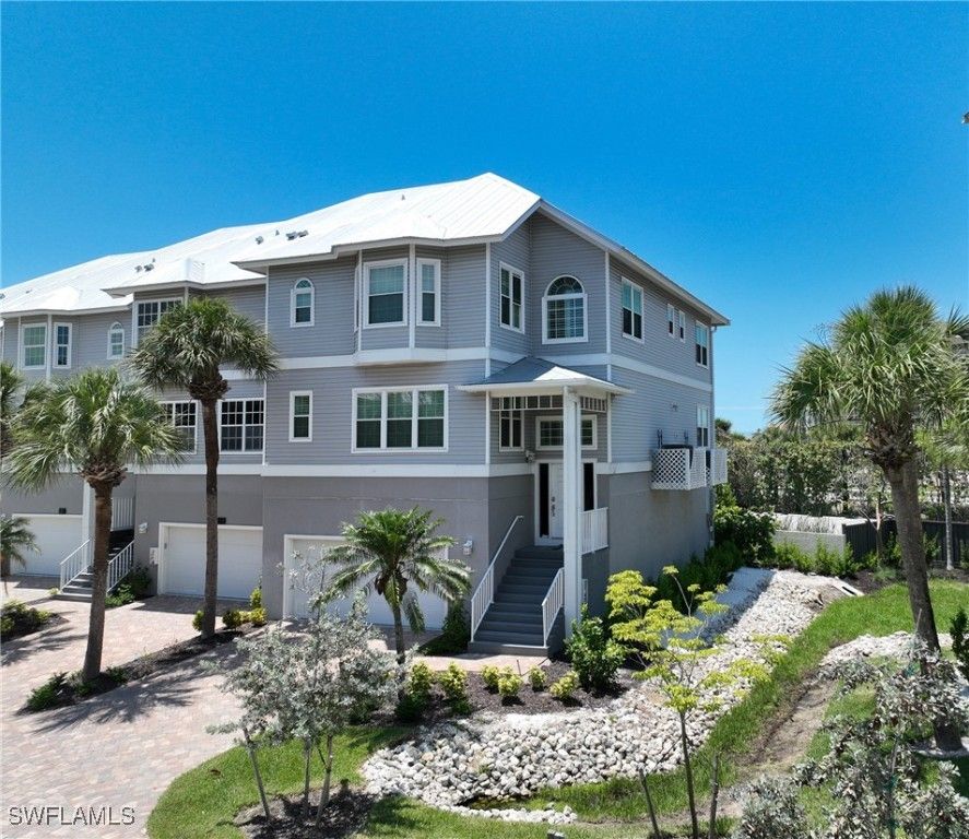 117 Barefoot CIR 18, Bonita Springs, FL 34134