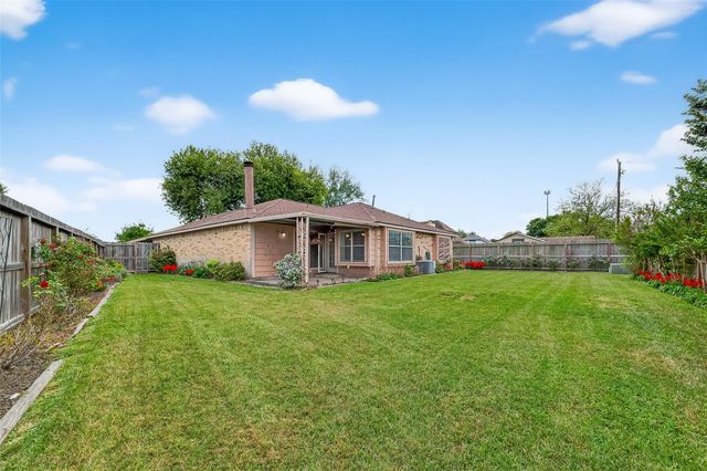 1906 Westbriar Court, Deer Park, TX 77536