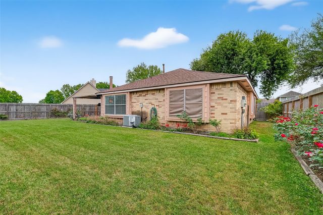 1906 Westbriar Court, Deer Park, TX 77536