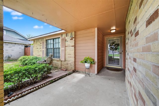 1906 Westbriar Court, Deer Park, TX 77536