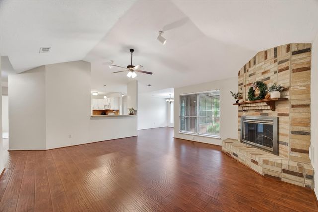 1906 Westbriar Court, Deer Park, TX 77536