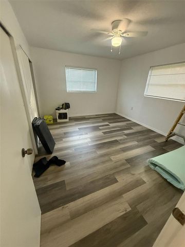 6 N WASHINGTON STREET, Beverly Hills, FL 34465