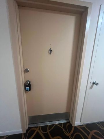 480 EXECUTIVE CENTER Drive 2F, West Palm Beach, FL 33401