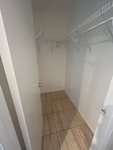480 EXECUTIVE CENTER Drive 2F, West Palm Beach, FL 33401