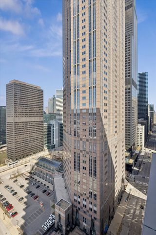 235 W Van Buren Street 2513, Chicago, IL 60607