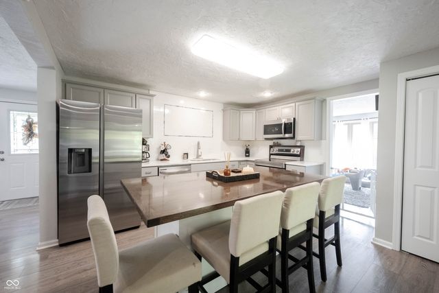 5595 S Cladwell Drive, Pendleton, IN 46064