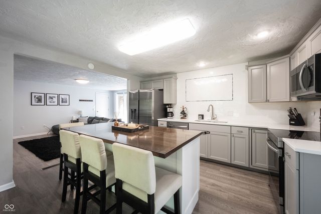 5595 S Cladwell Drive, Pendleton, IN 46064