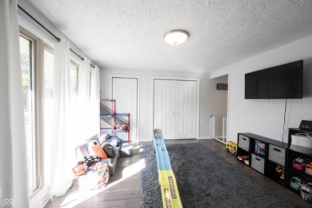 5595 S Cladwell Drive, Pendleton, IN 46064