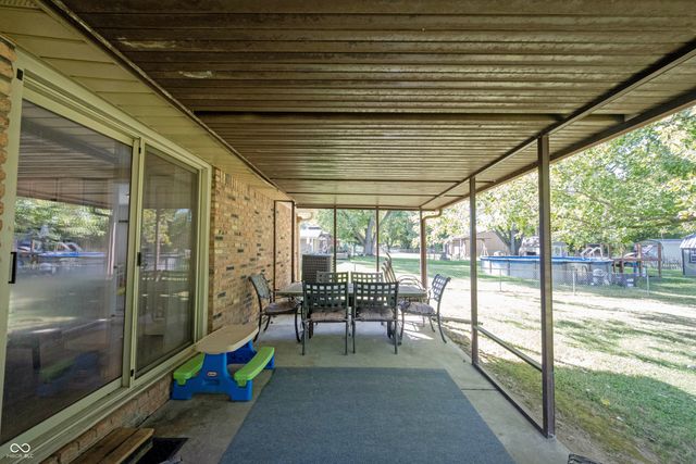5595 S Cladwell Drive, Pendleton, IN 46064